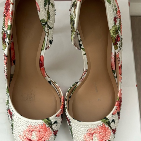 Floral Embellished Women's Shoes - Picture 1 of 3